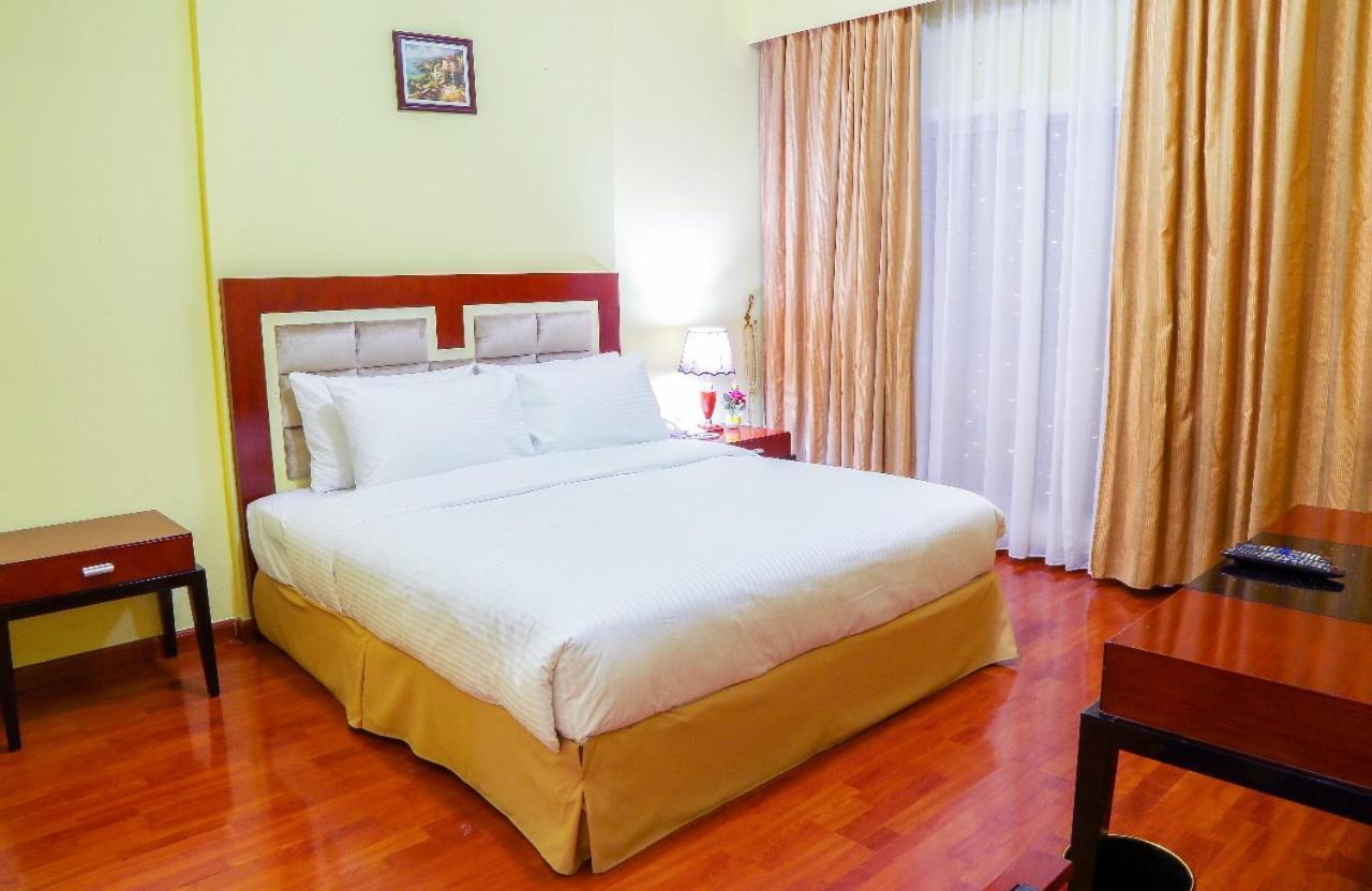Ruwi Hotel Apartments, Szardża Zewnętrze zdjęcie