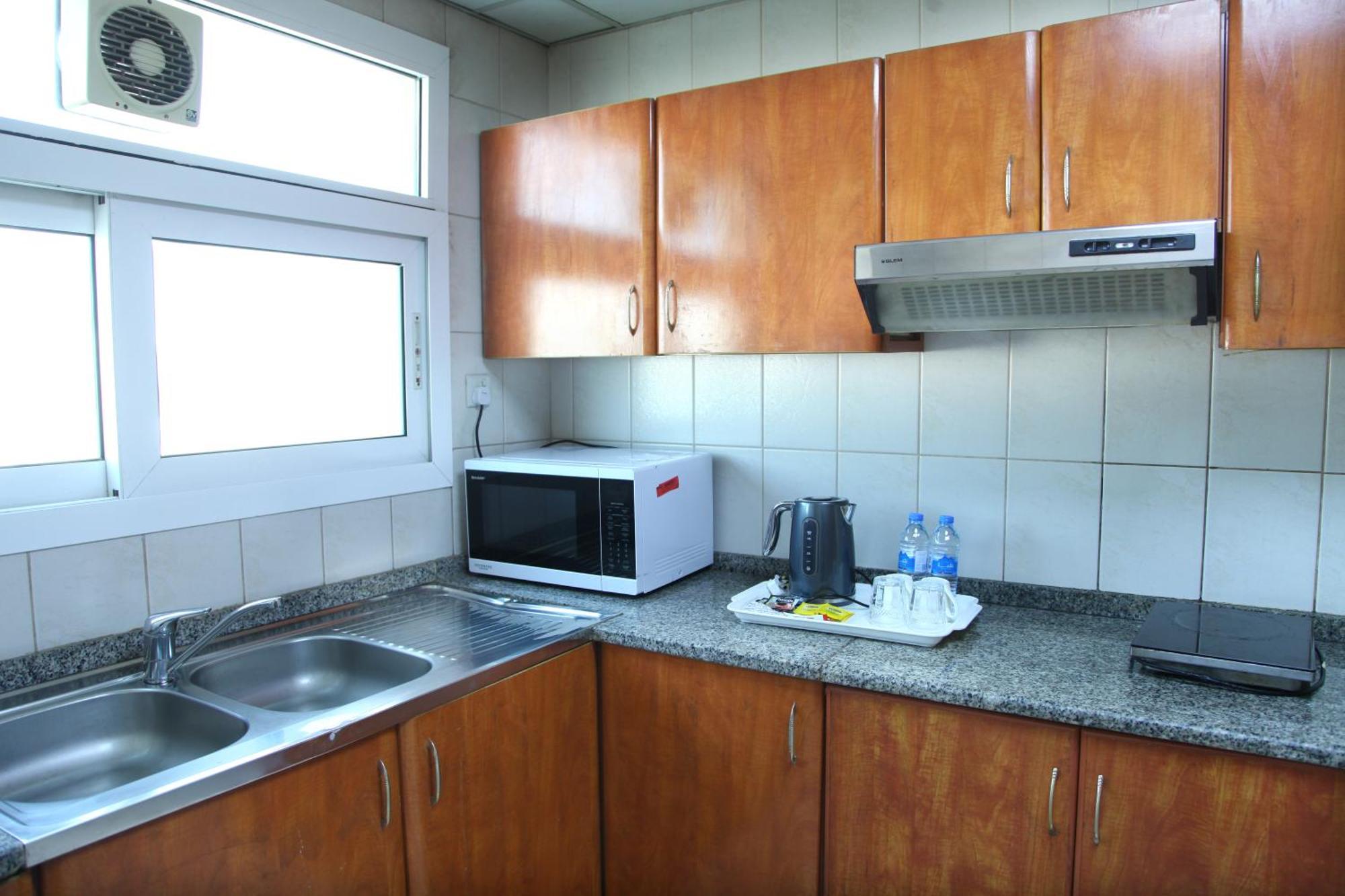 Ruwi Hotel Apartments, Szardża Zewnętrze zdjęcie