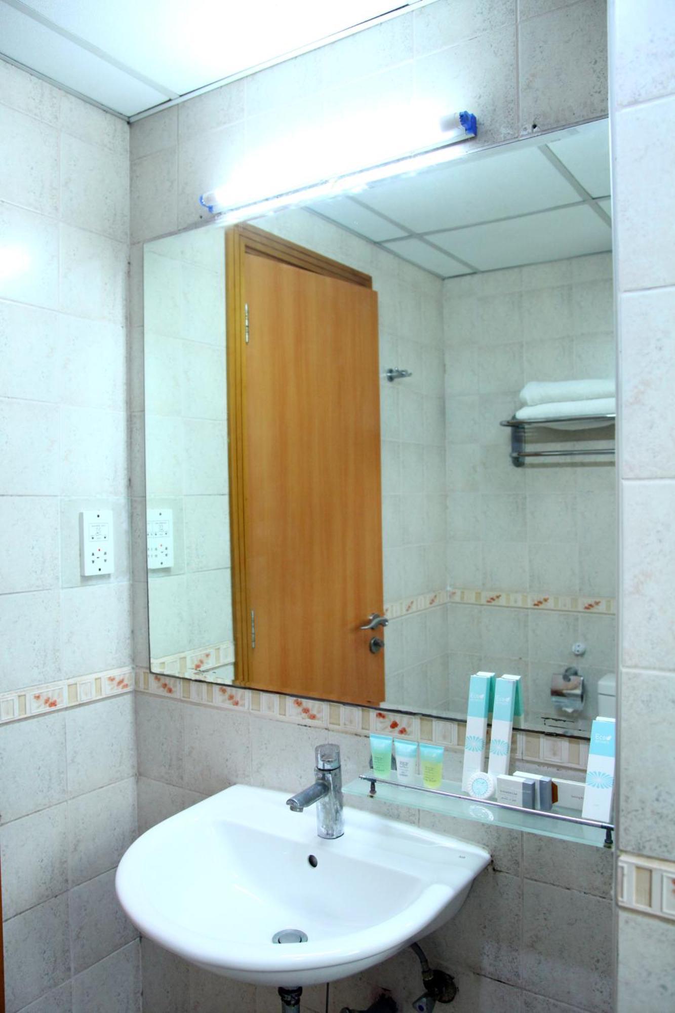 Ruwi Hotel Apartments, Szardża Zewnętrze zdjęcie